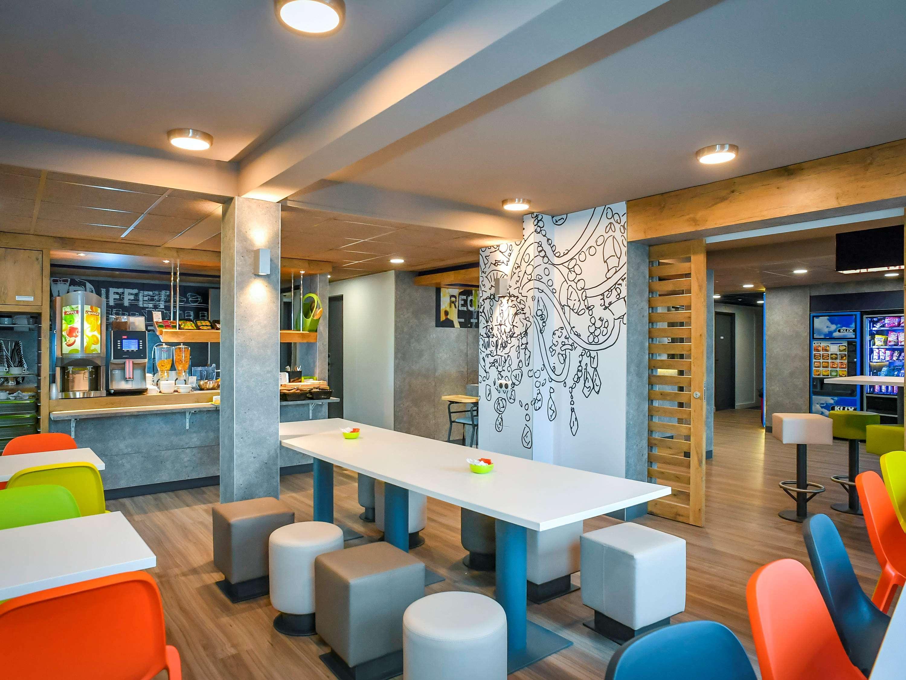 Ibis Budget Κουτάνς Εξωτερικό φωτογραφία