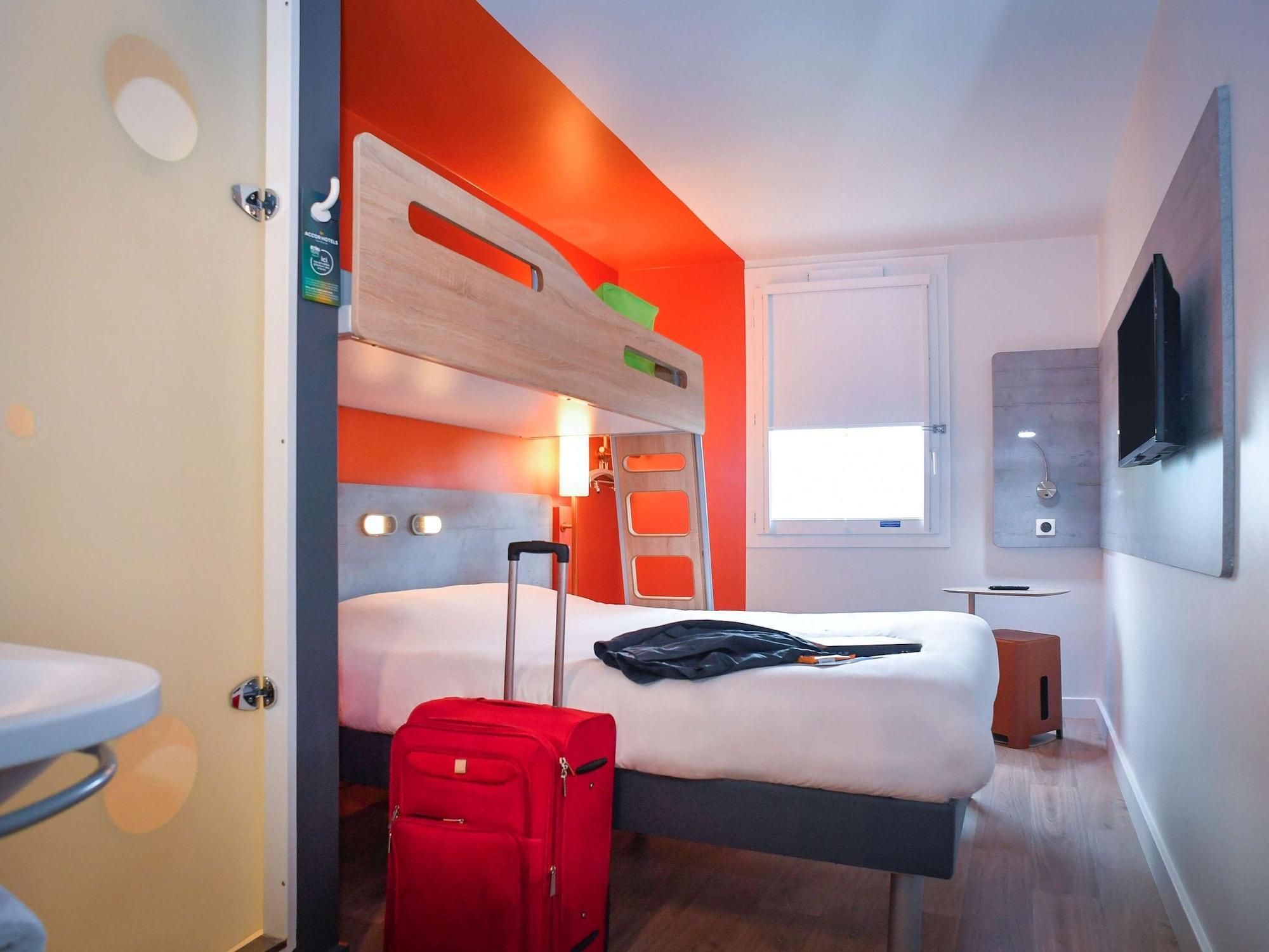 Ibis Budget Κουτάνς Εξωτερικό φωτογραφία